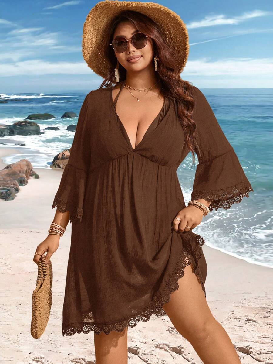 Saída de Praia Plus Size com Renda nas Barras