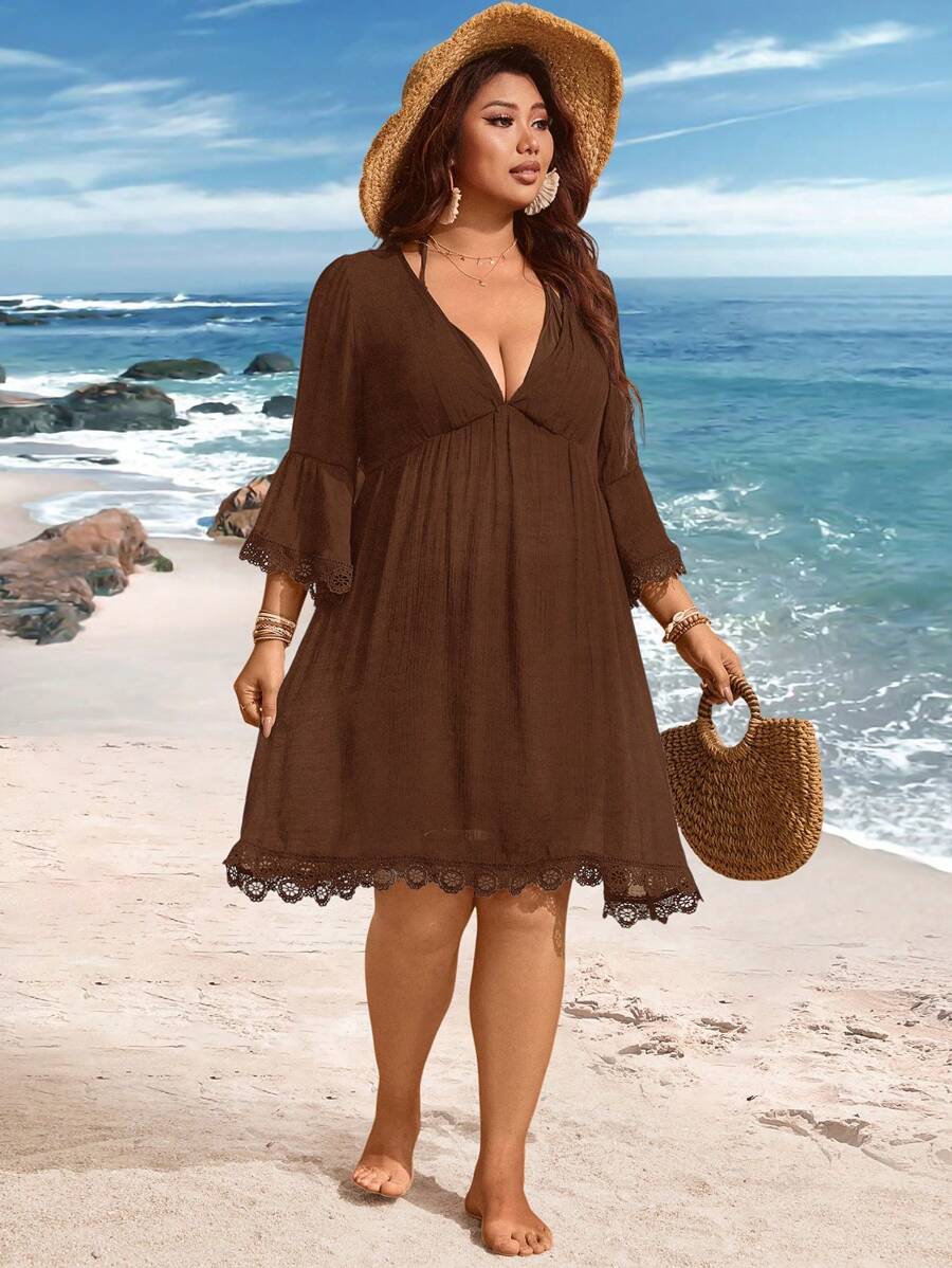 Saída de Praia Plus Size com Renda nas Barras