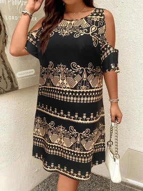 Vestido Curto Floral Plus Size